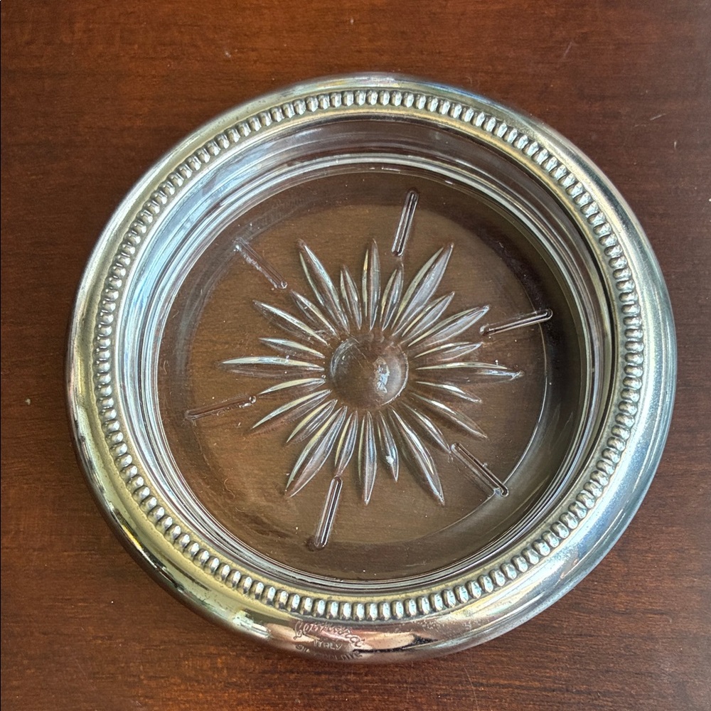 EUC! Vintage! Elegant Silver-plate and Cut Glass Coaster Set. - Picture 5 of 11